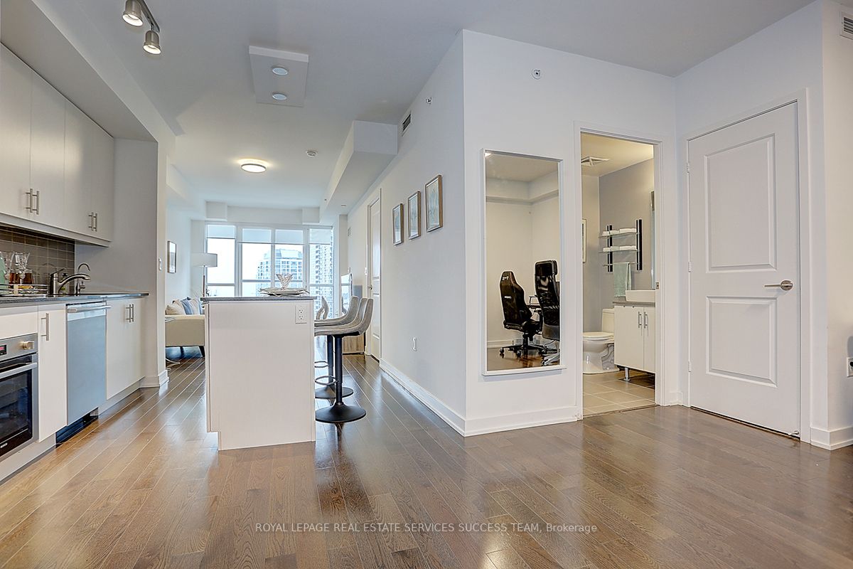 1 The Esplanade Ave, #2609