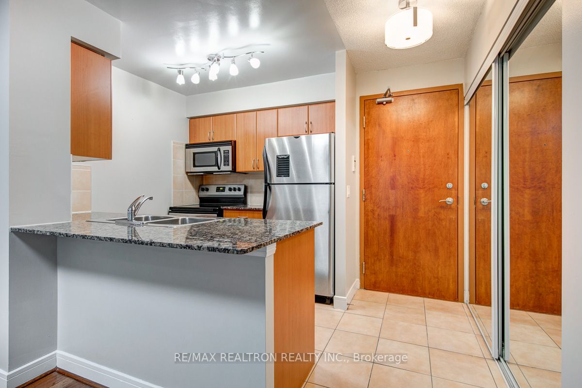 35 Bales Avenue, #705