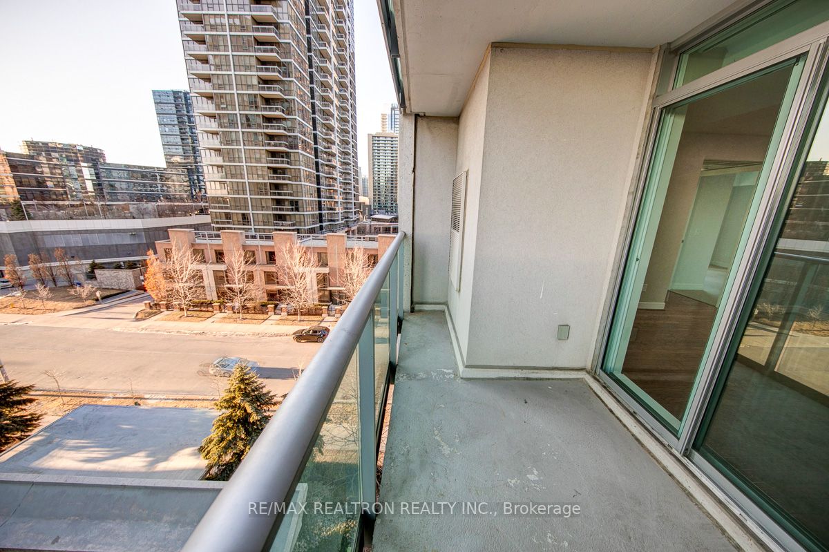 35 Bales Avenue, #705