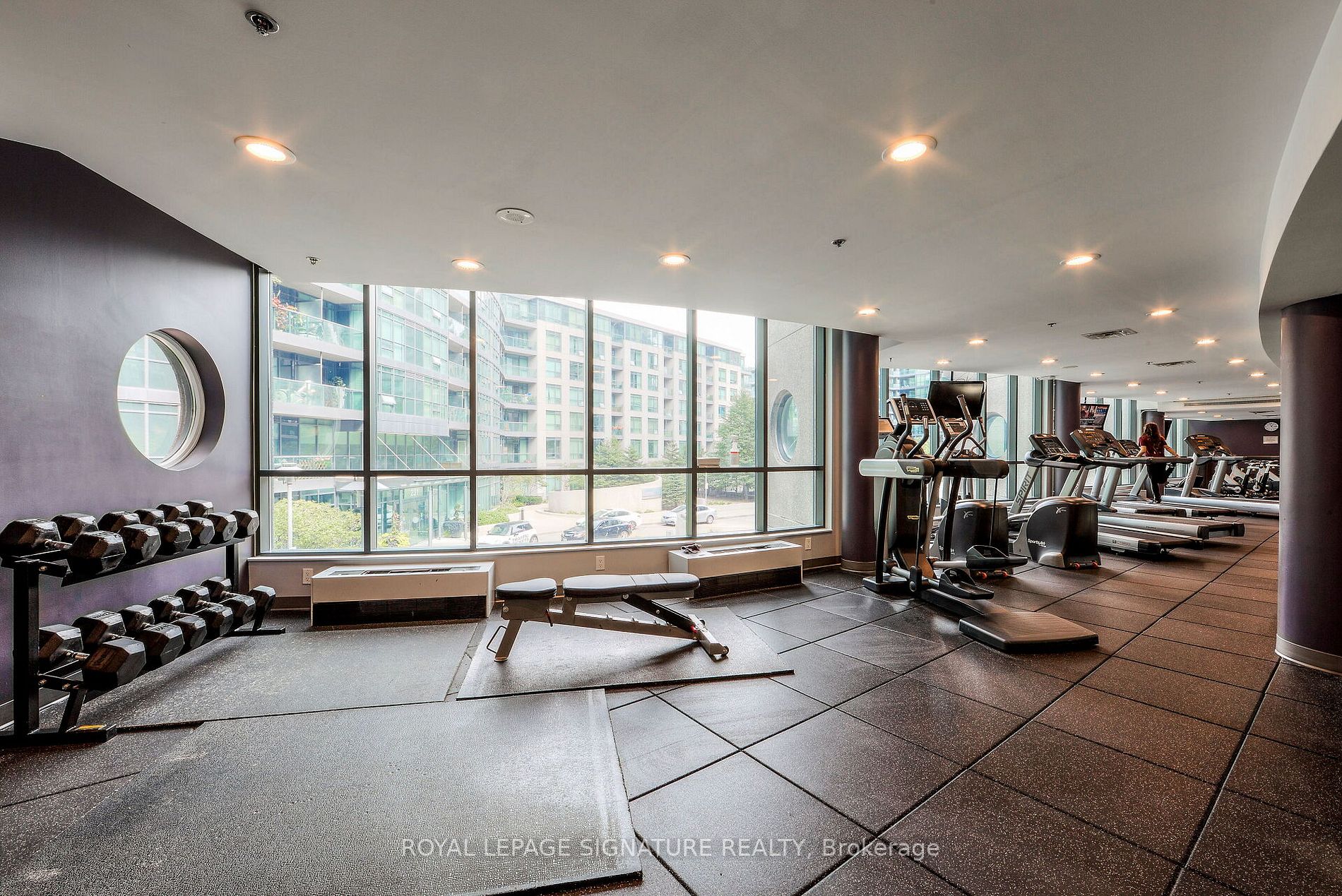 215 Fort York Blvd, #420