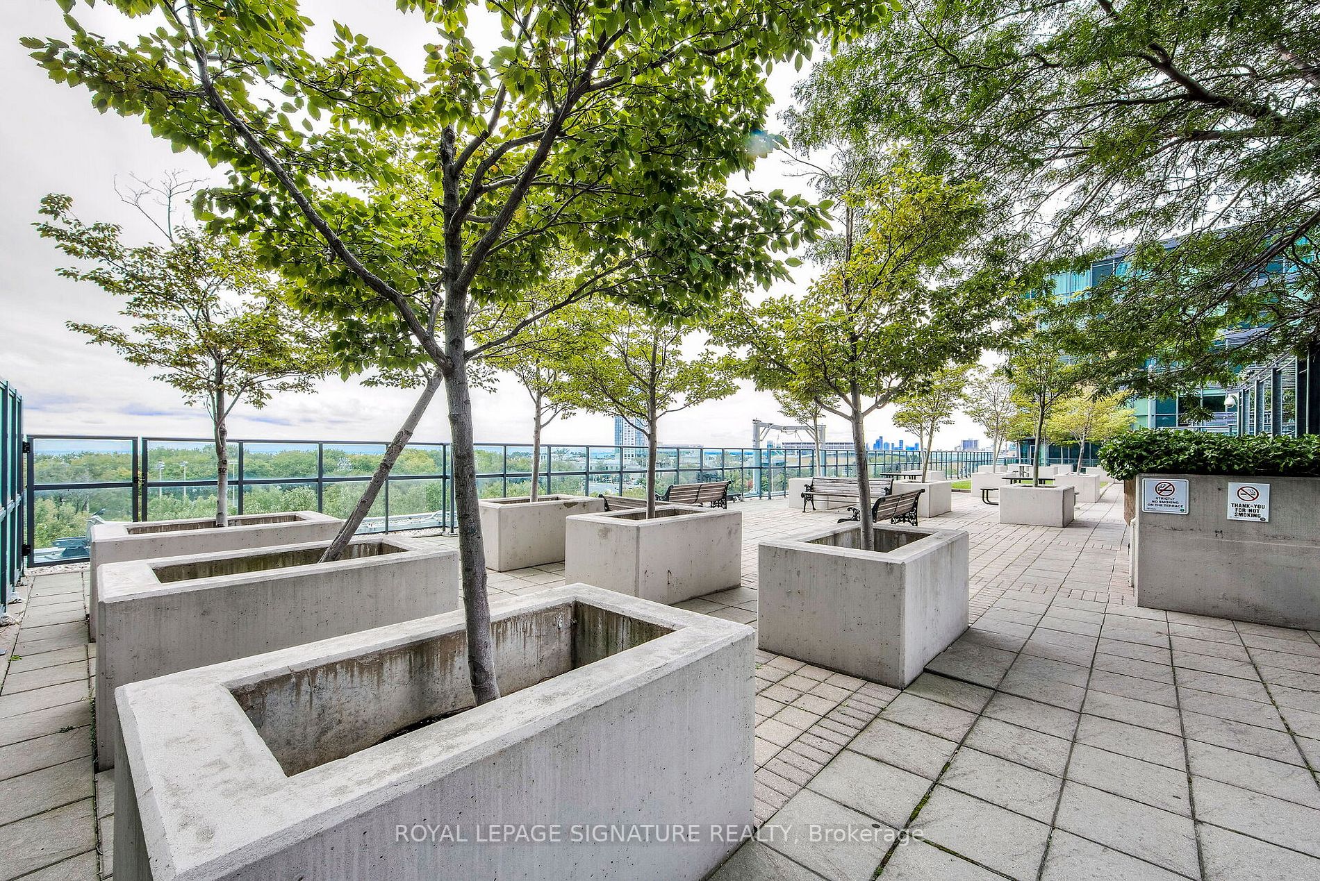 215 Fort York Blvd, #420