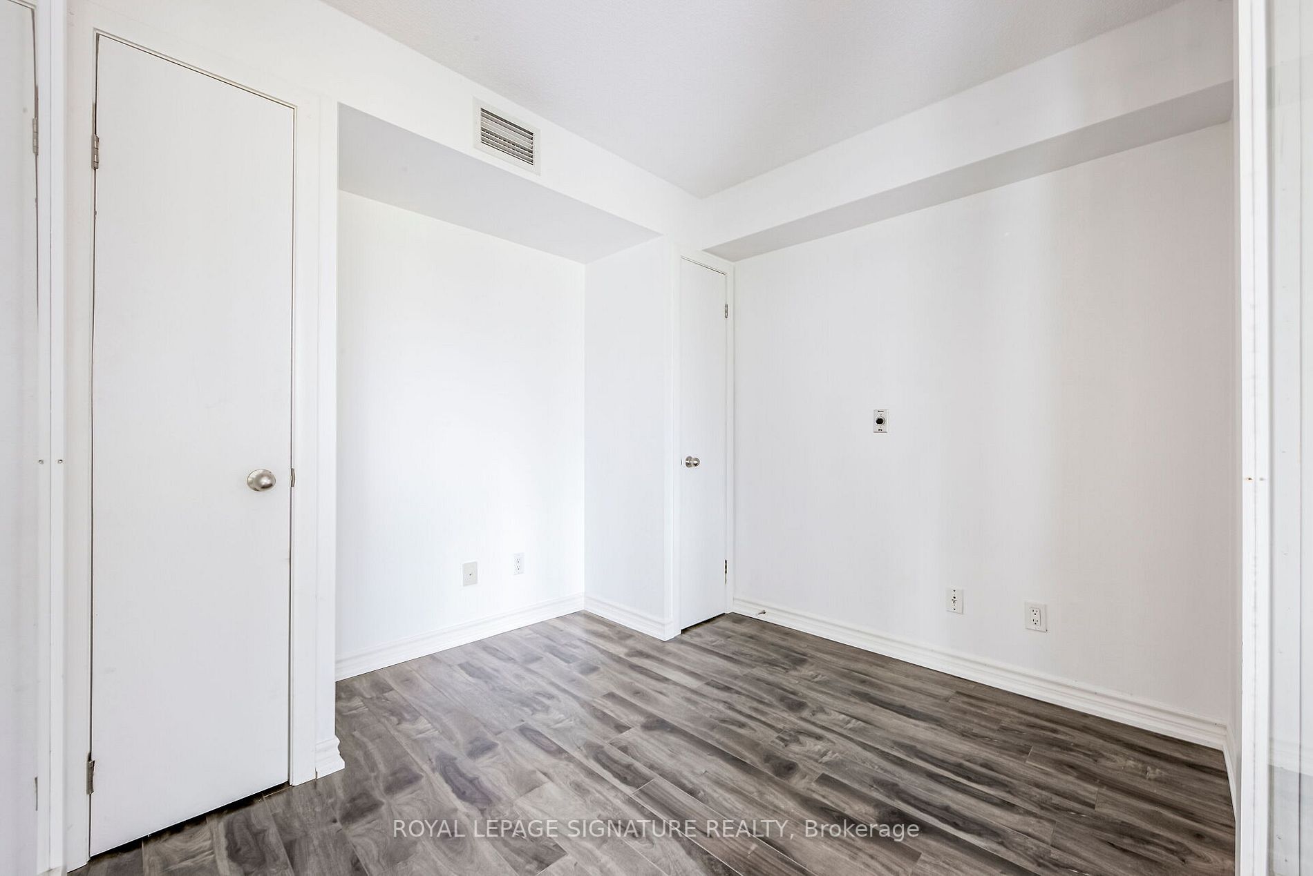 215 Fort York Blvd, #420