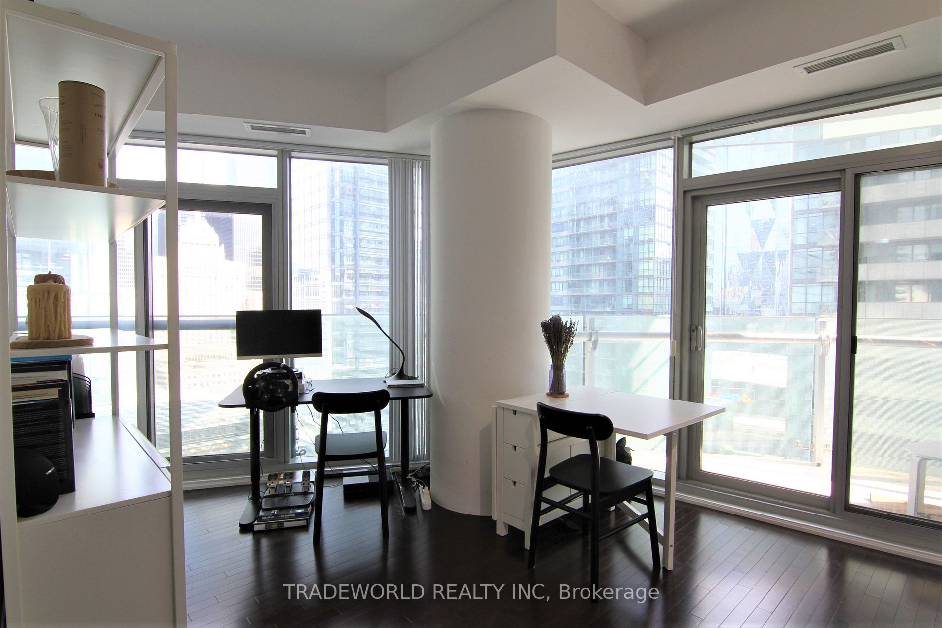 14 York St, #1611
