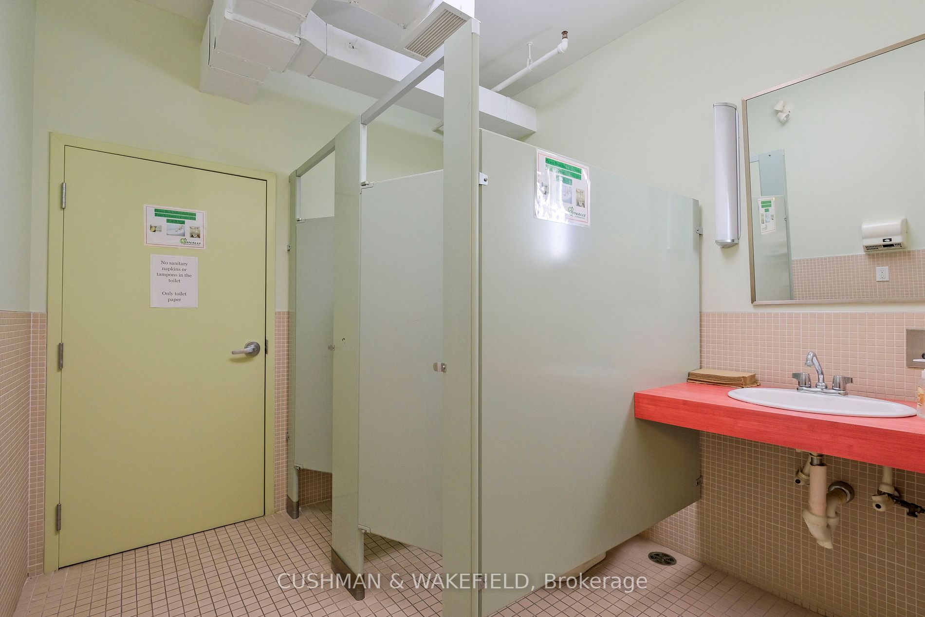 95 Sheppard Ave W