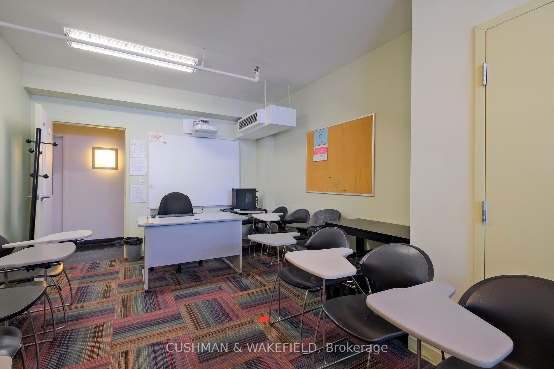 95 Sheppard Ave W