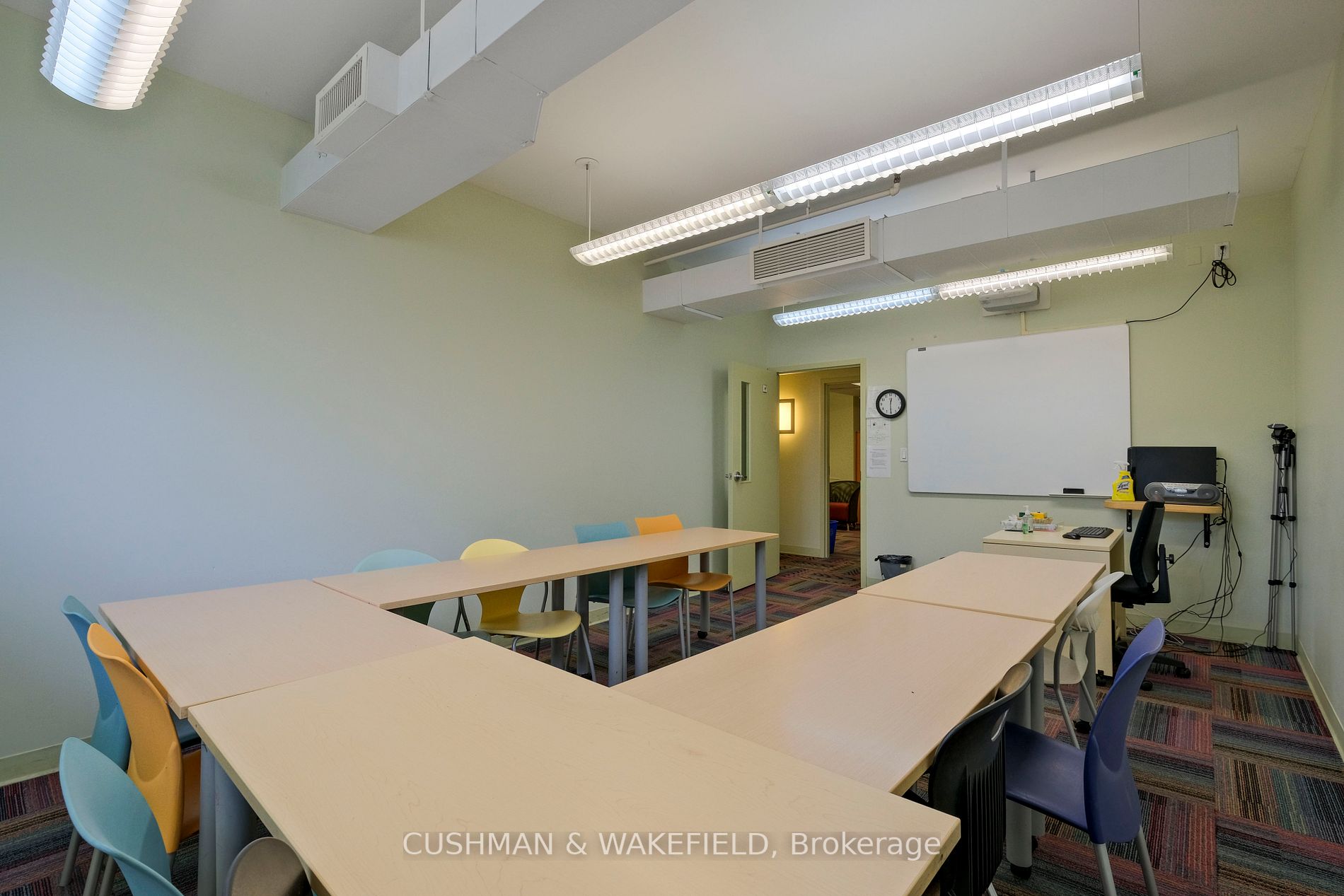 95 Sheppard Ave W