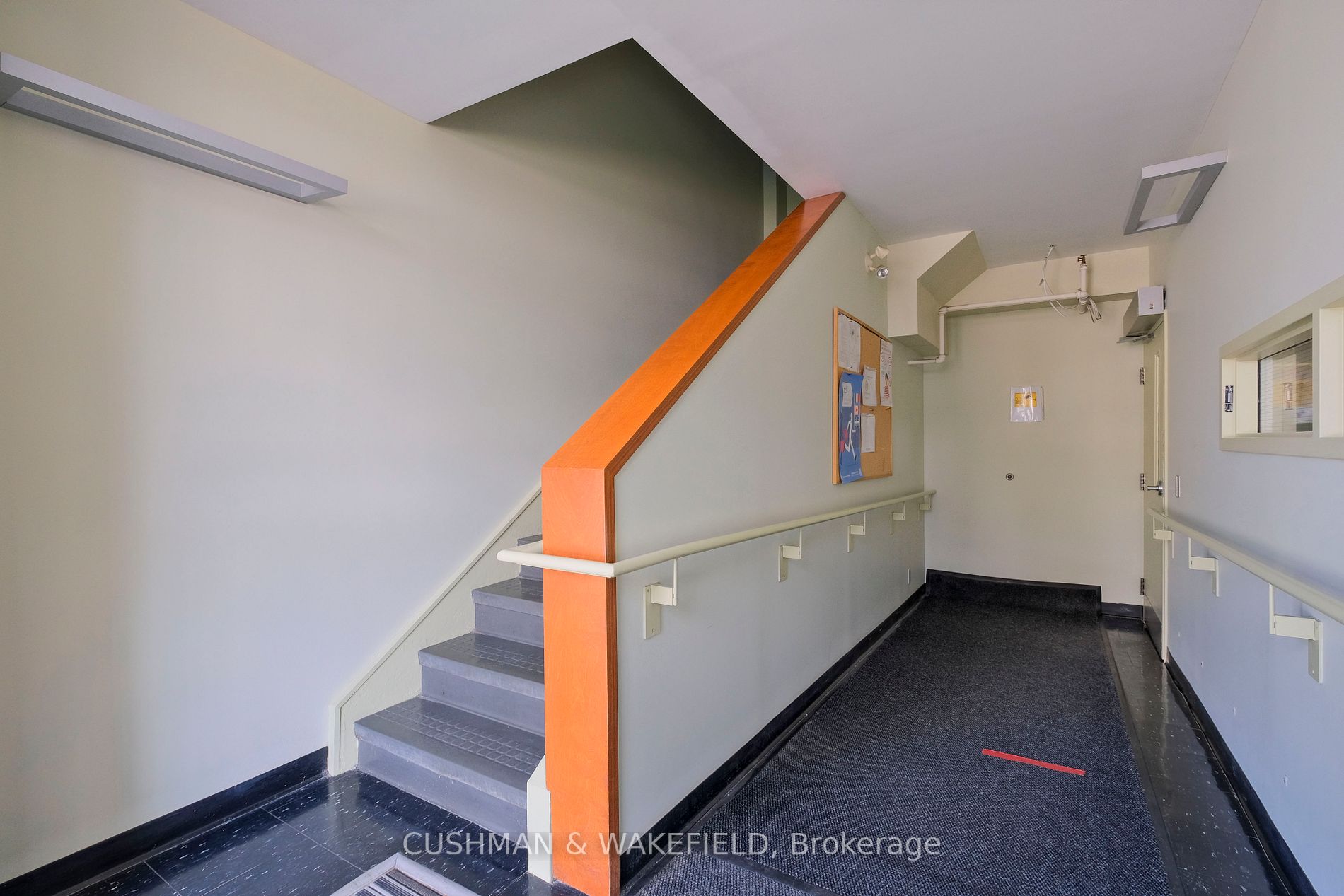 95 Sheppard Ave W