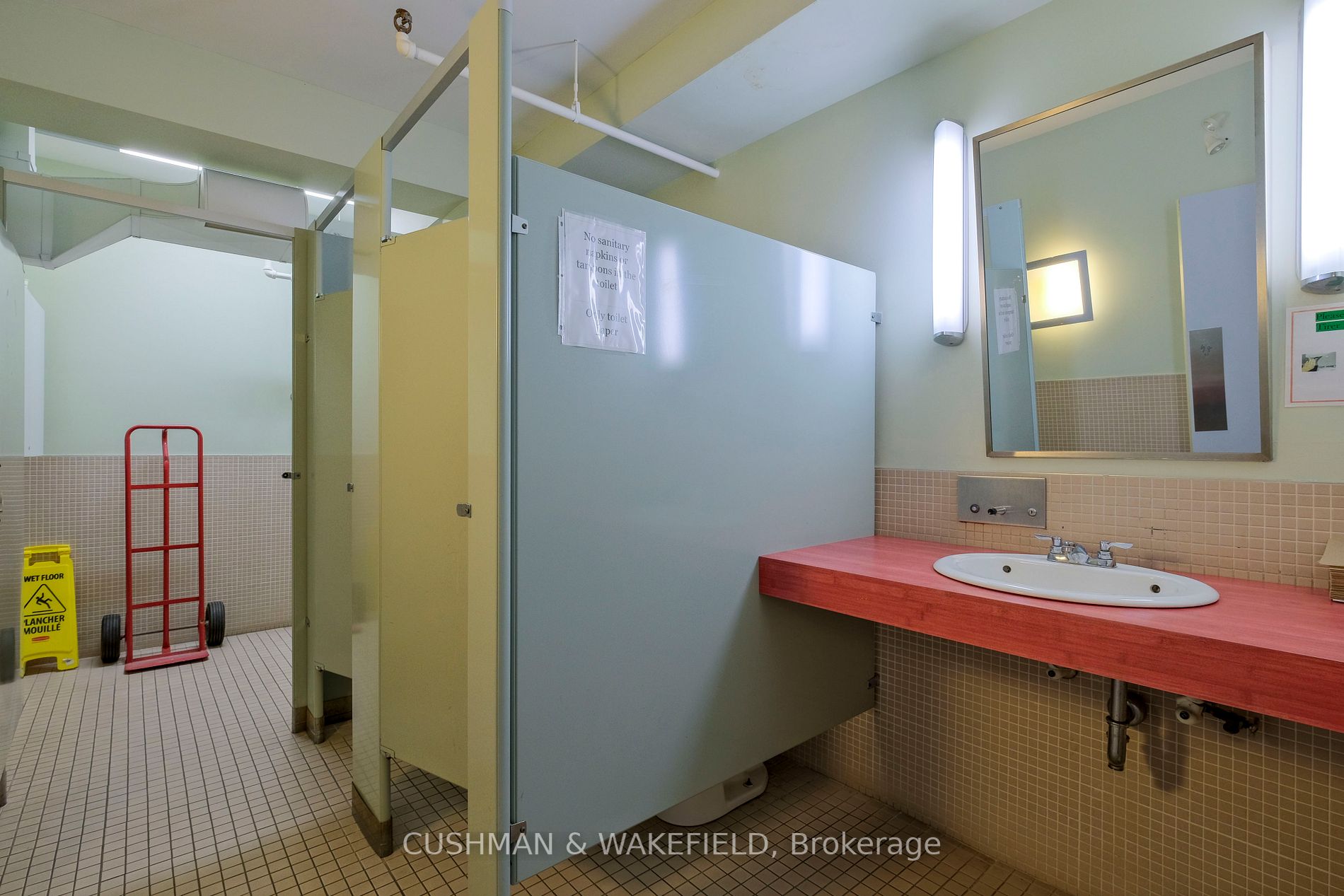 95 Sheppard Ave W