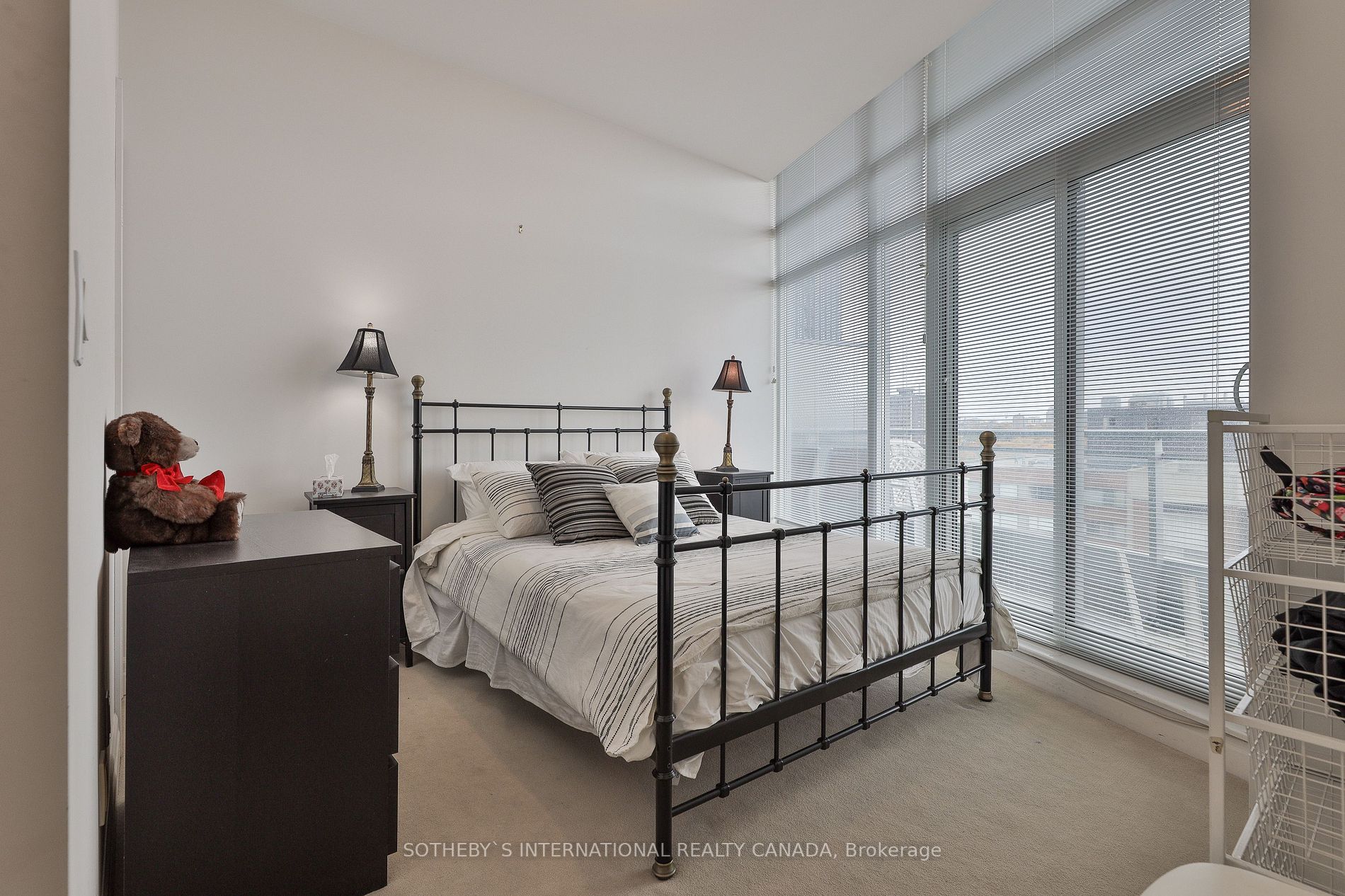 8 Scollard St, #Ph 201