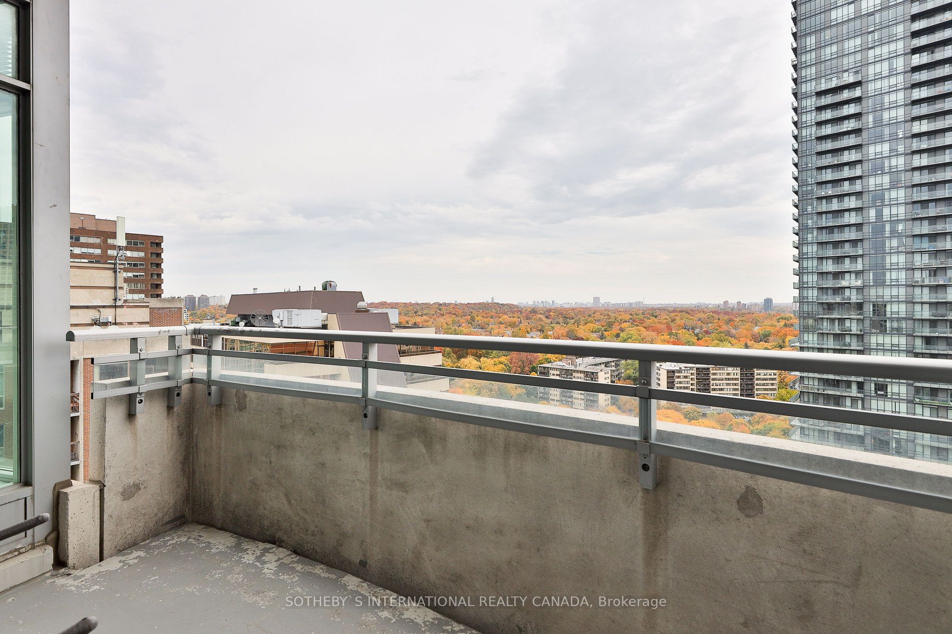 8 Scollard St, #Ph 201