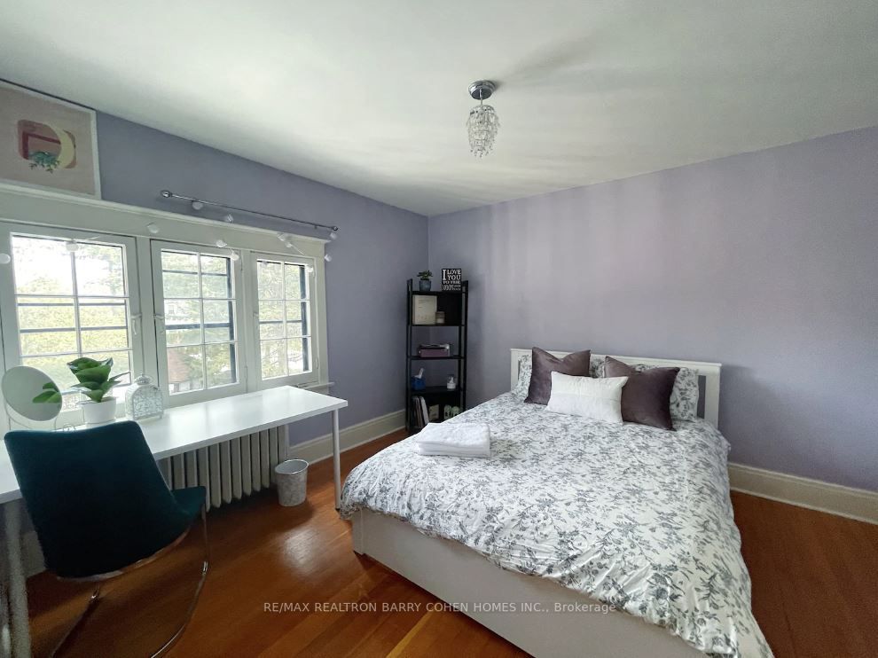 2 Valleyanna Dr