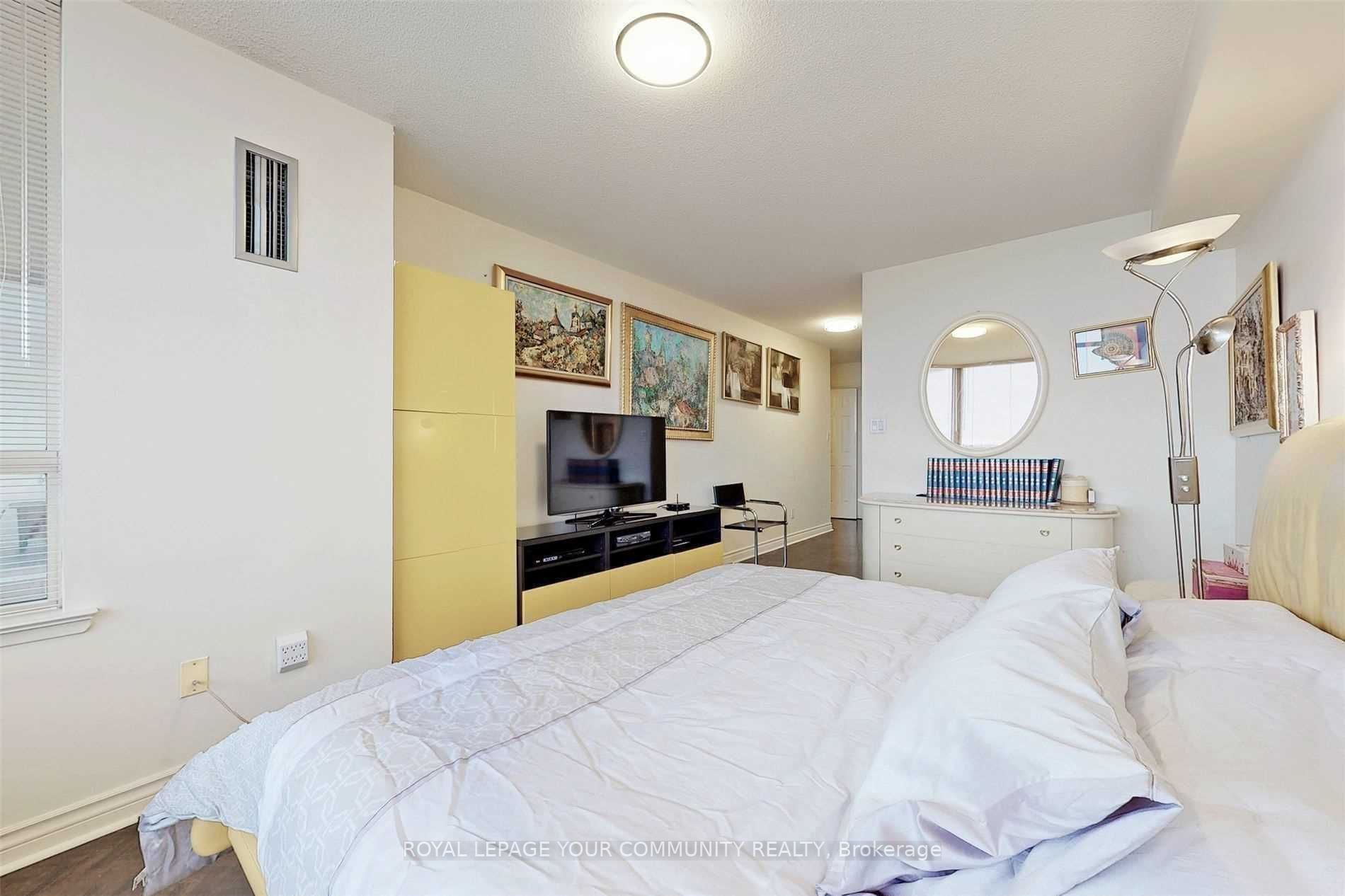 10 Torresdale Ave, #1907