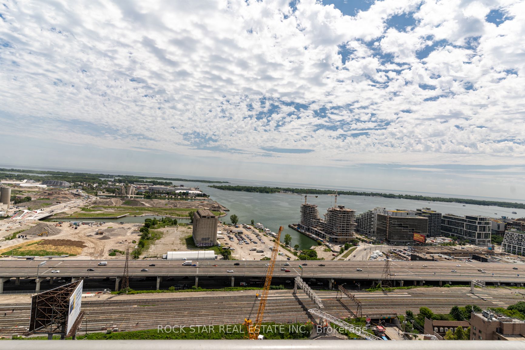 33 Mill St, #2804