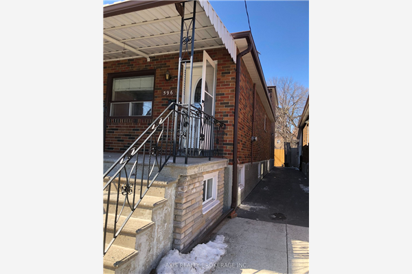 596 Glenholme Ave, Toronto