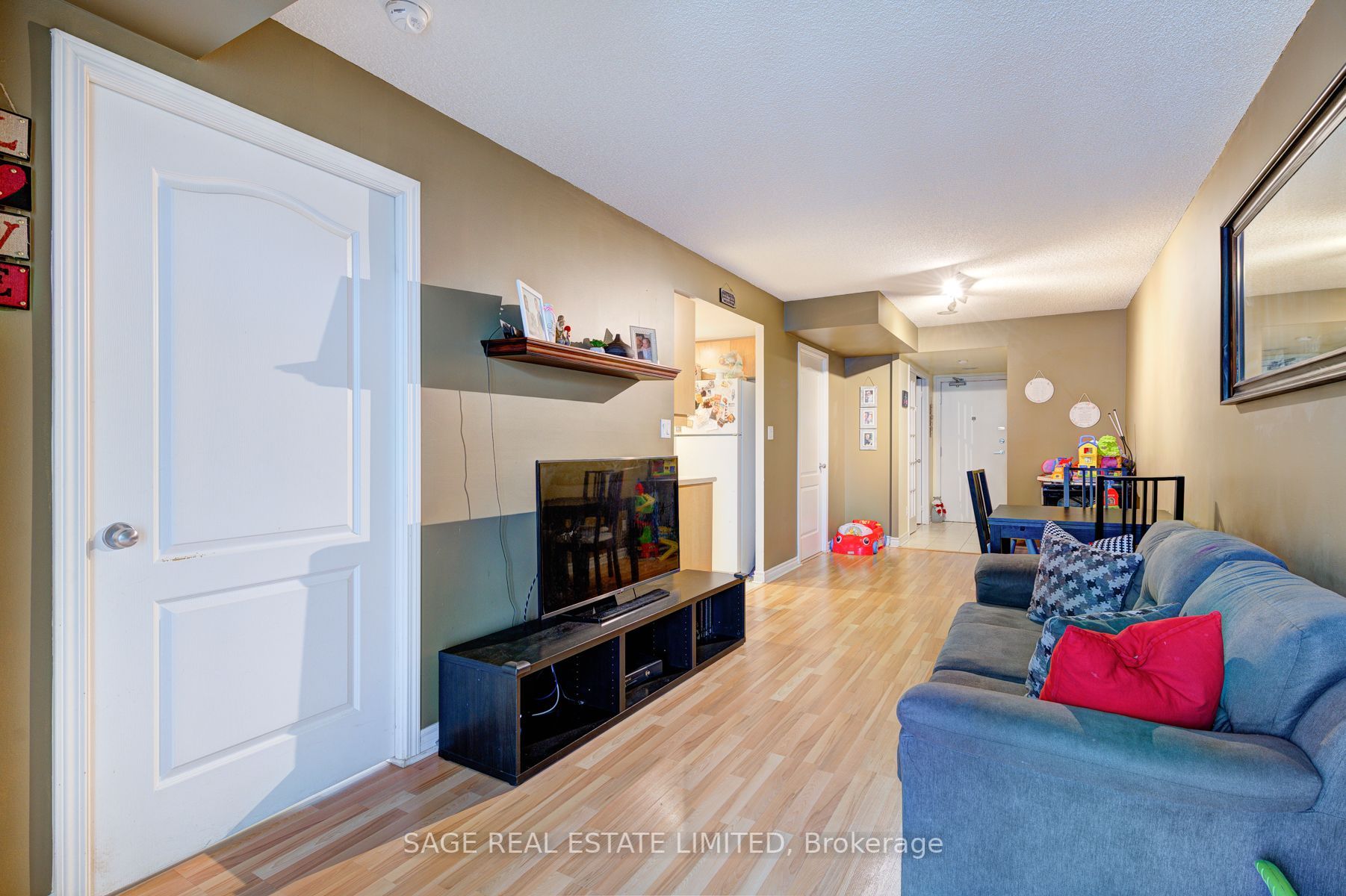 3 Rean Dr, #2512