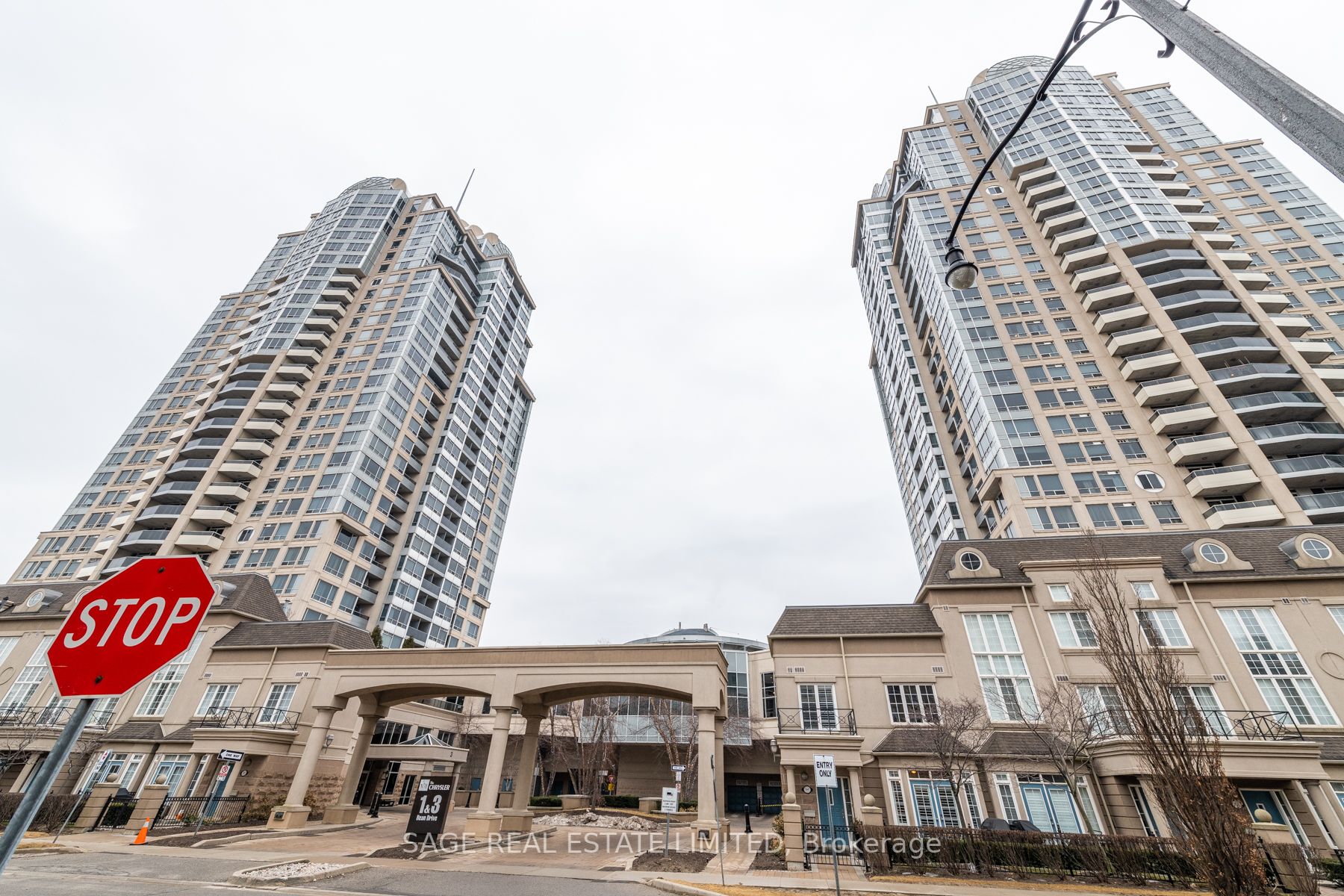 3 Rean Dr, #2512