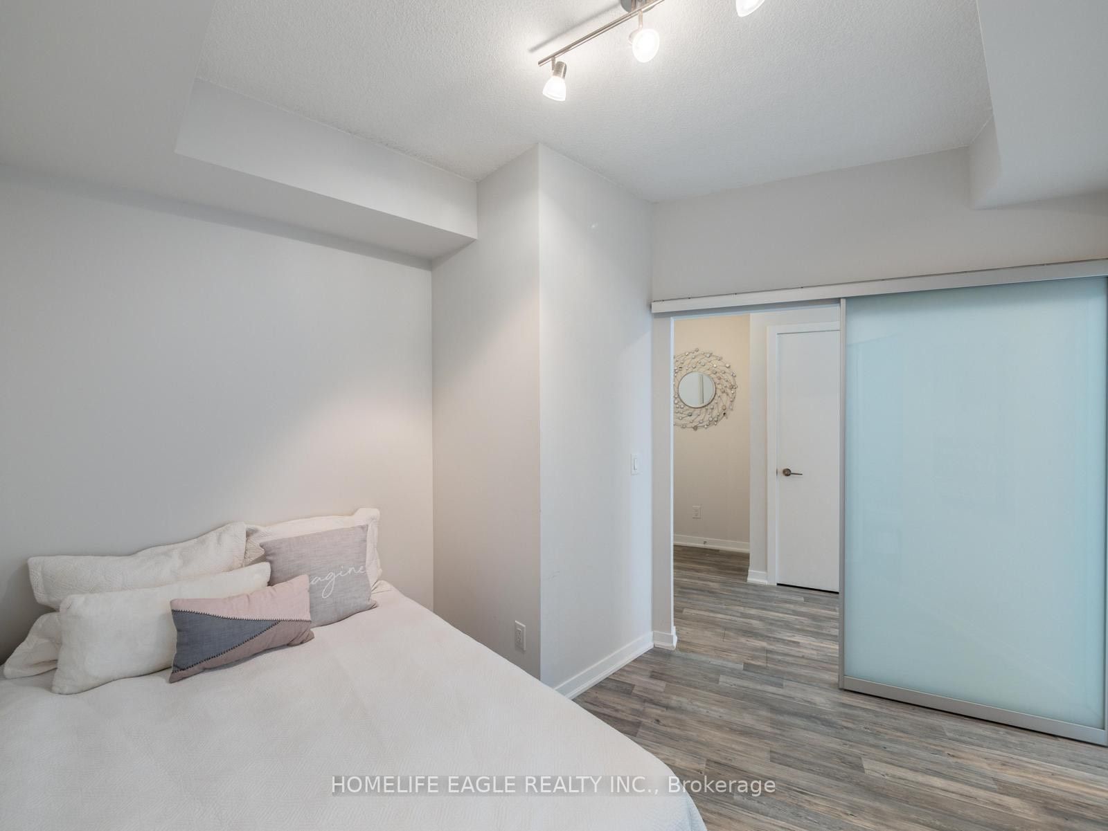 51 East Liberty St, #706