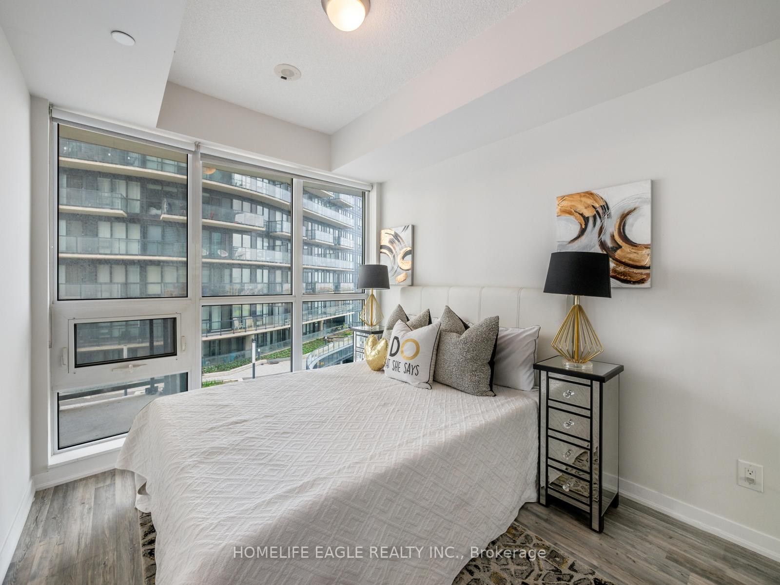 51 East Liberty St, #706
