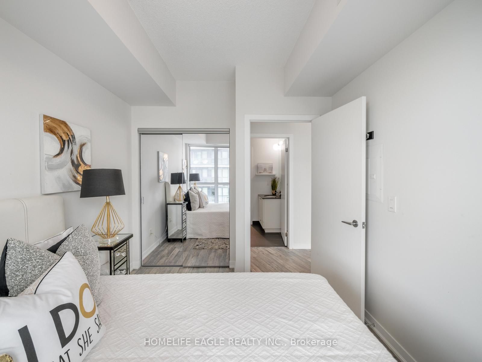 51 East Liberty St, #706