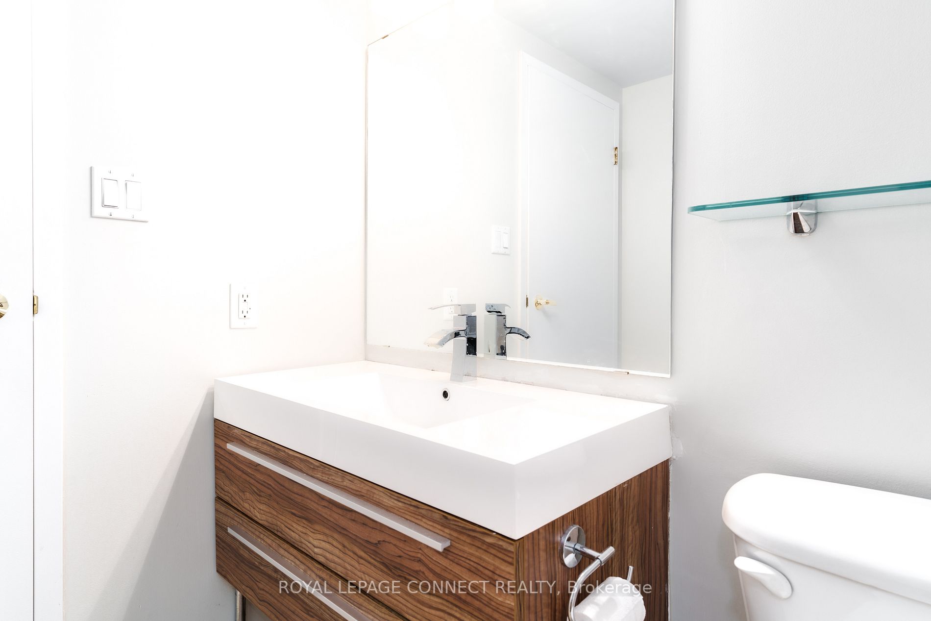 34 Western Battery Rd, #419