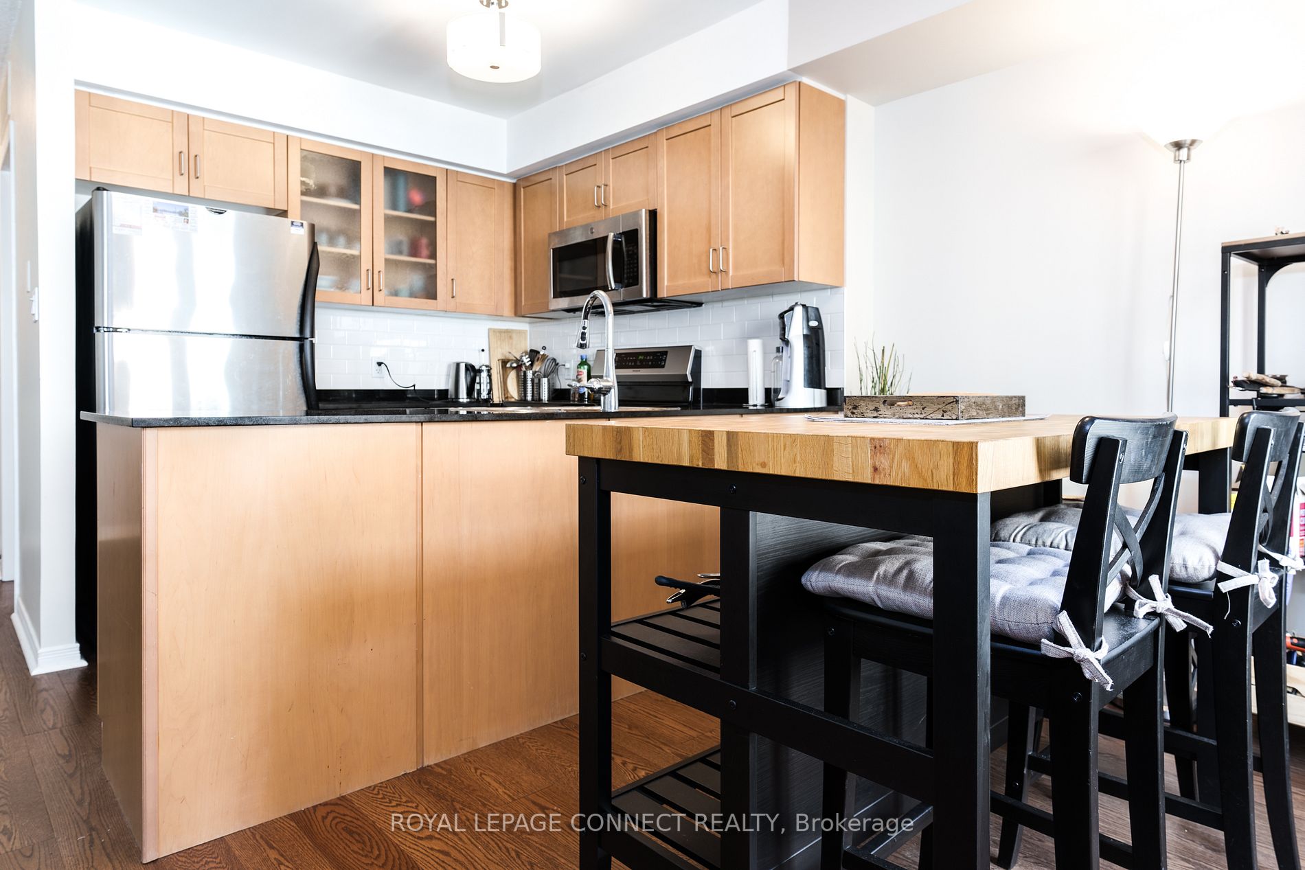 34 Western Battery Rd, #419