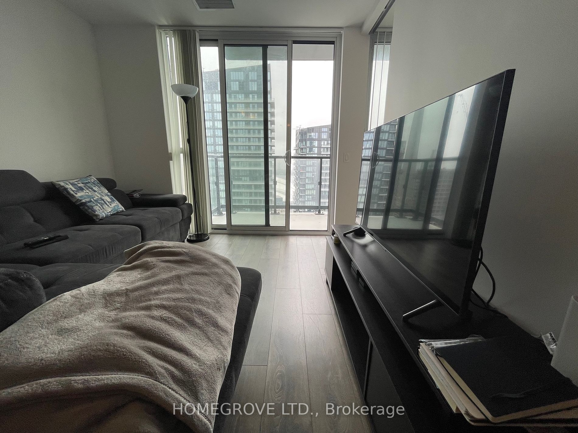 87 Peter St, #4115