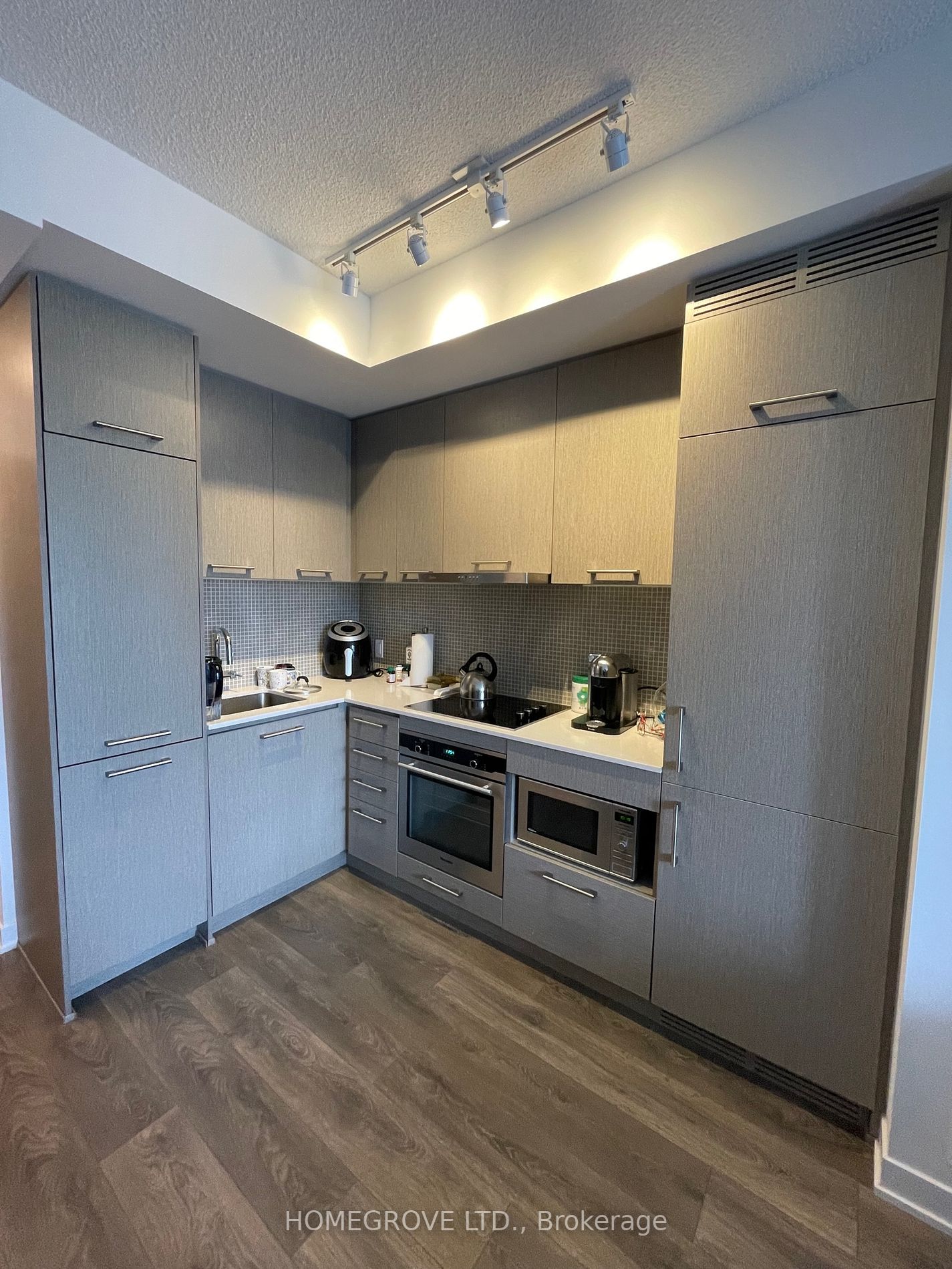 87 Peter St, #4115