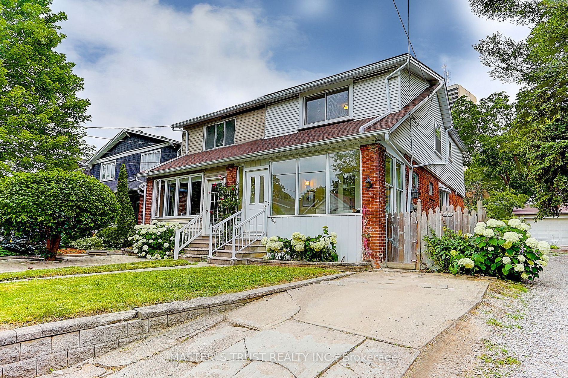 109 Edith Dr