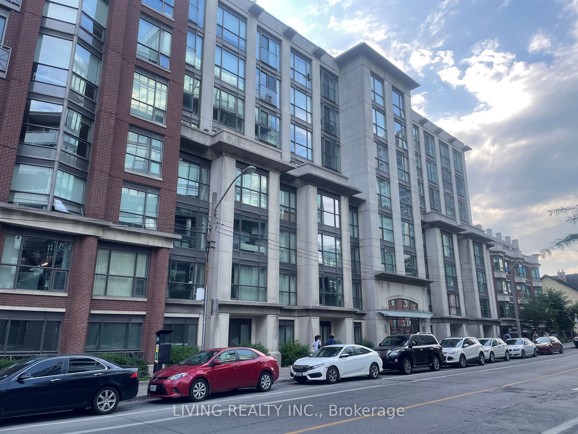 18 Beverley St, #315B