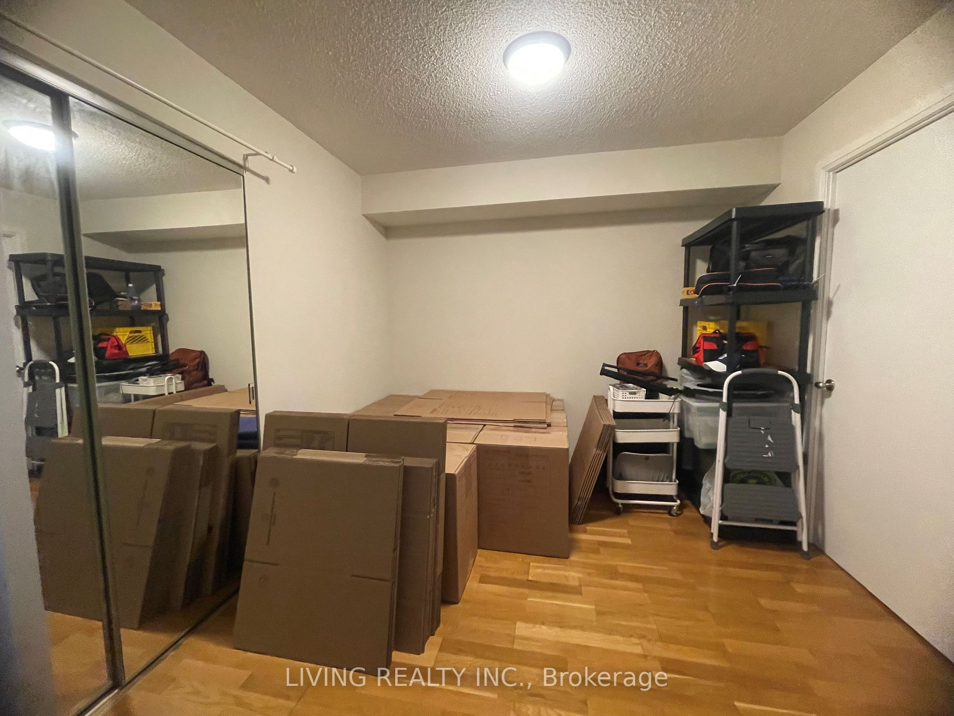 18 Beverley St, #315B
