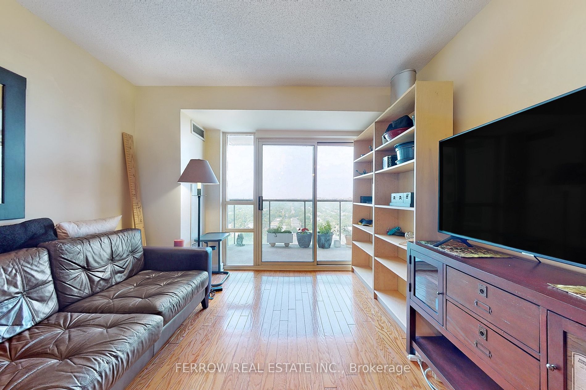 16 Harrison Garden Blvd, #2603