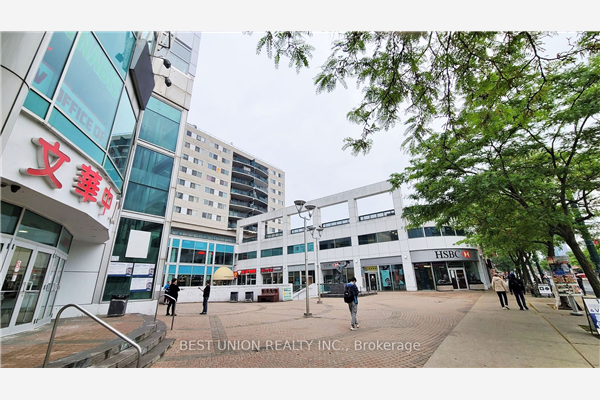 222 Spadina Ave, Toronto