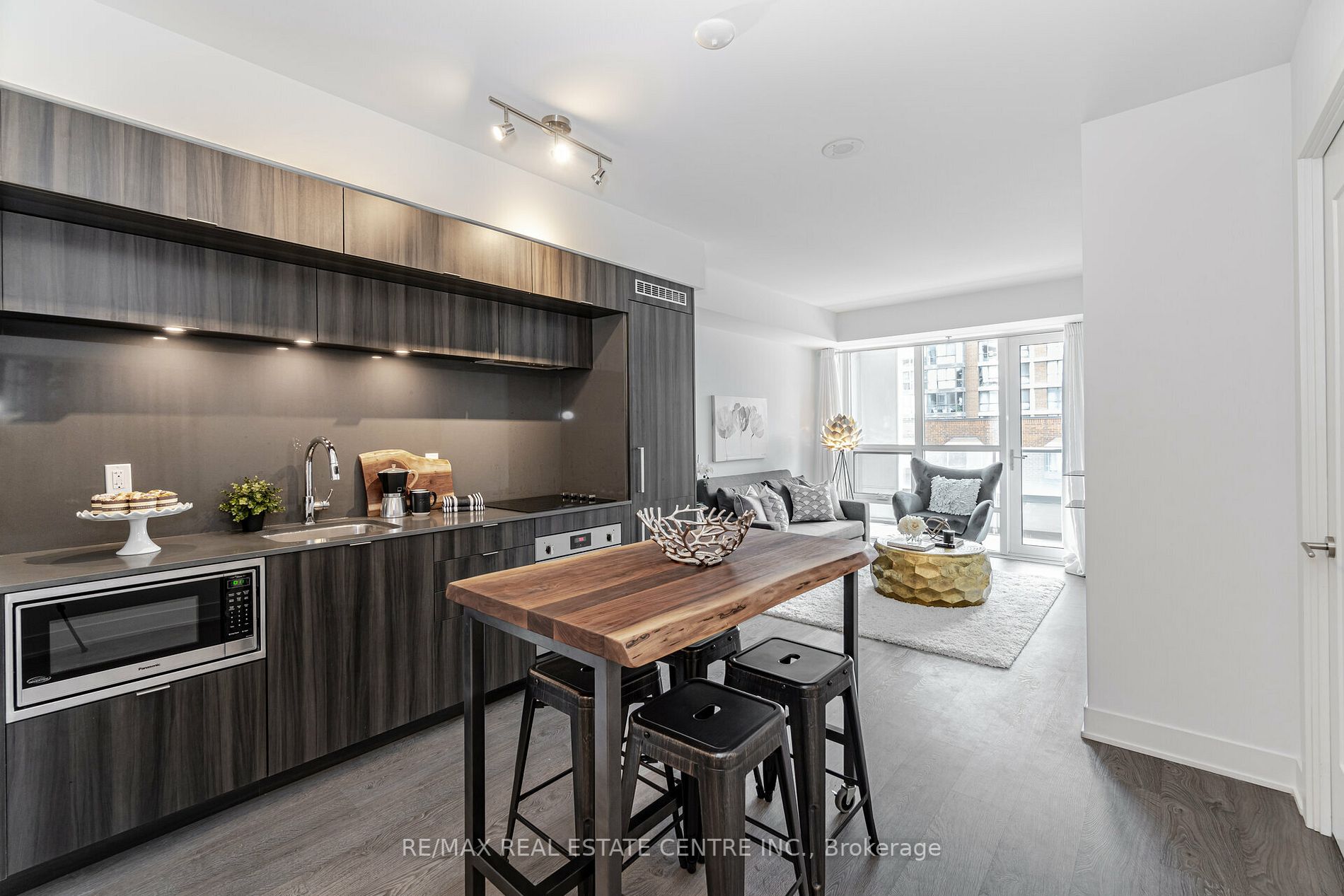 38 Cameron St, #416
