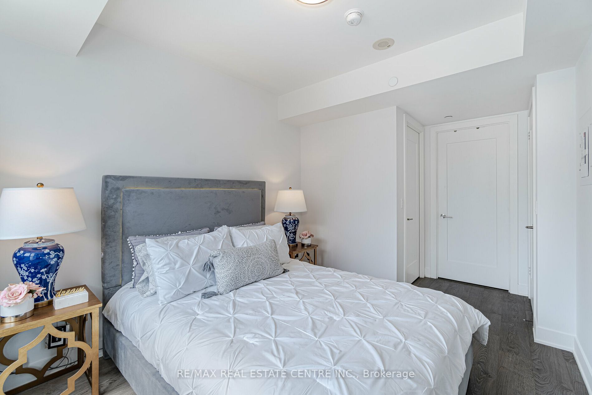 38 Cameron St, #416