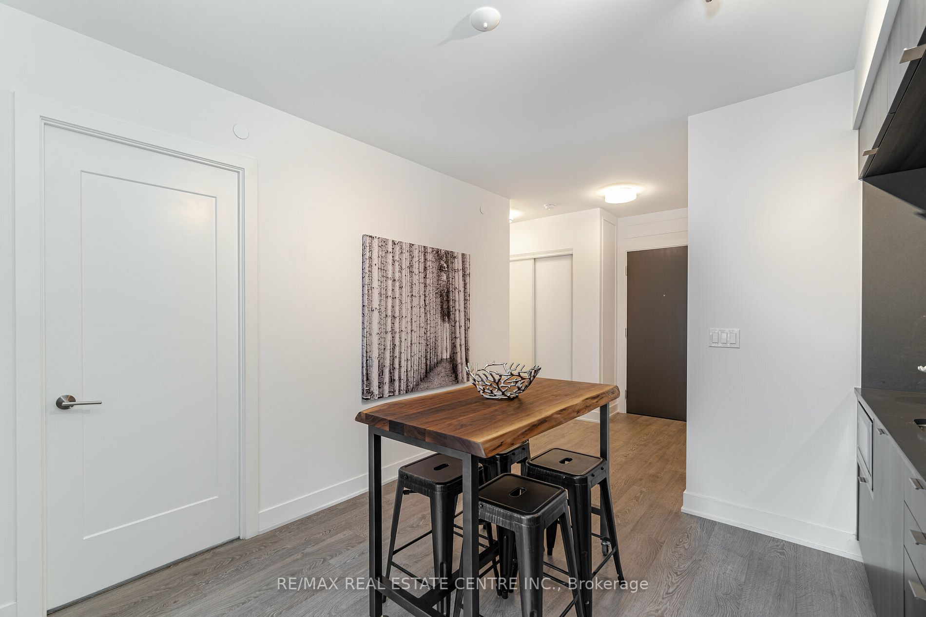 38 Cameron St, #416