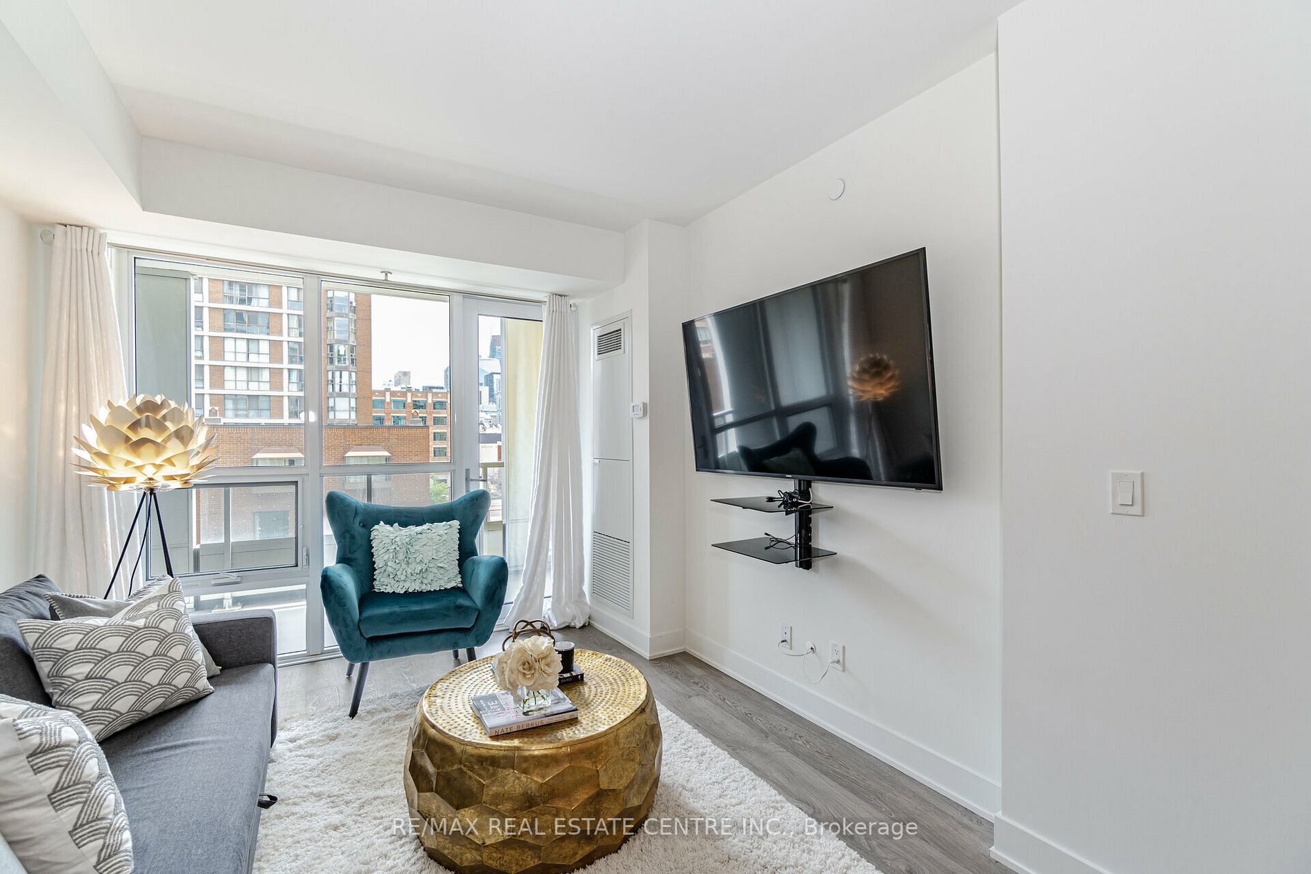 38 Cameron St, #416