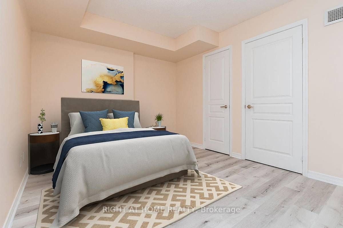 352 Front St W, #512
