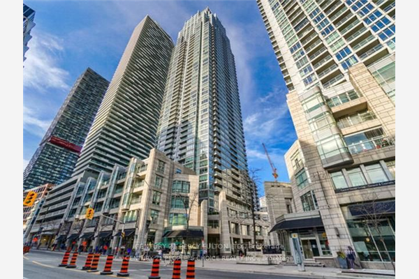 2191 Yonge St, Toronto