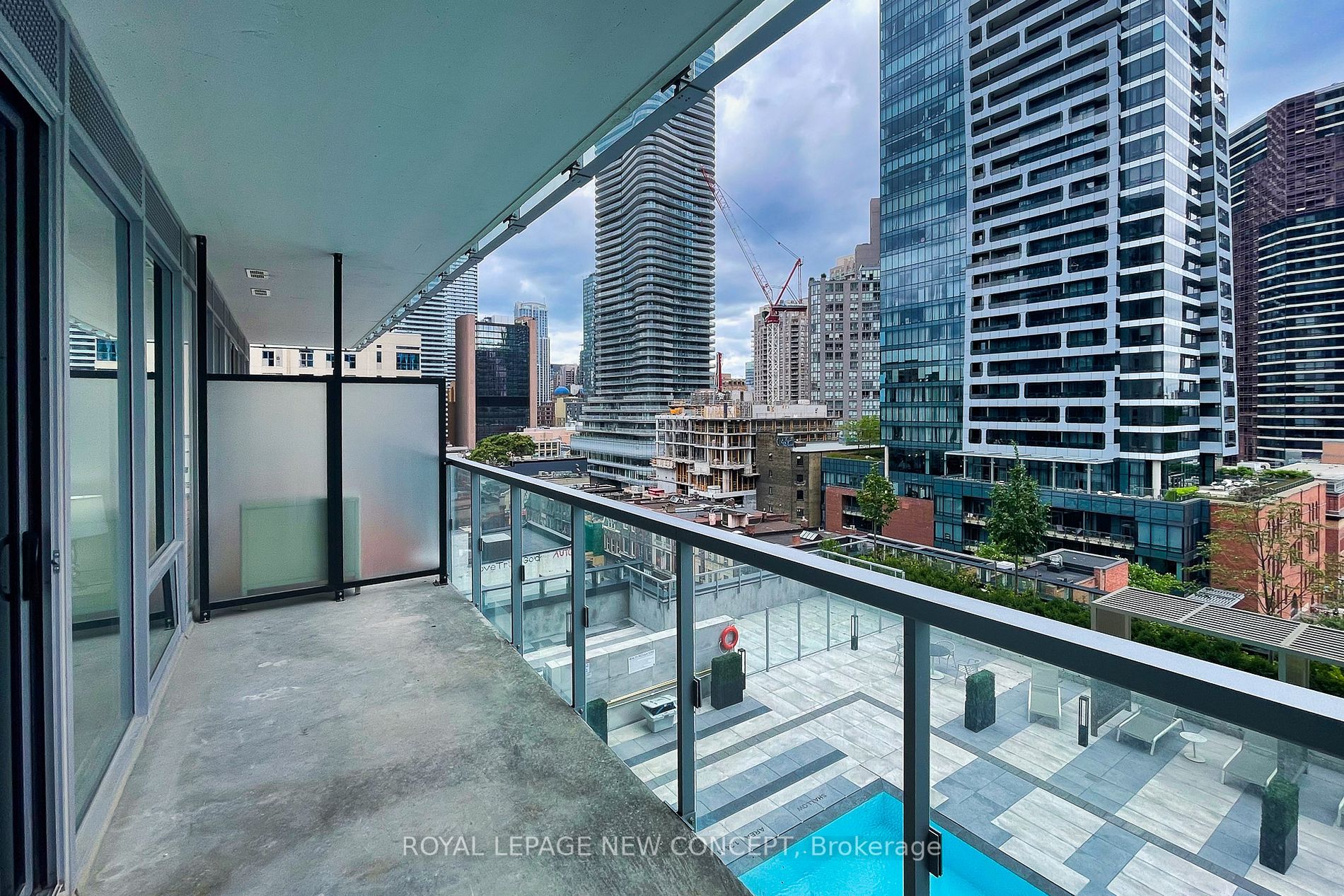 3 Gloucester St E, #810