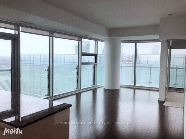 14 York St, #4808