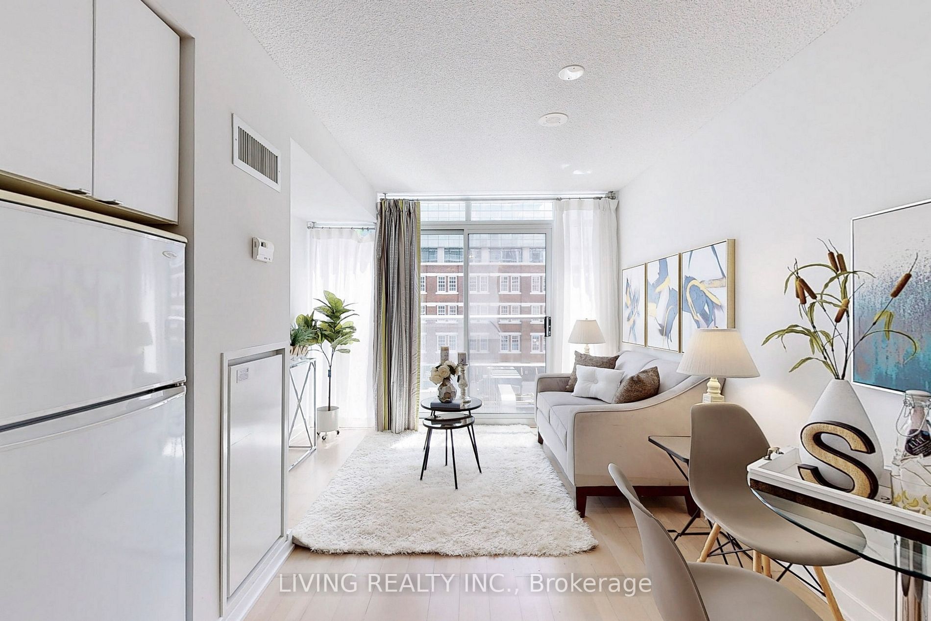 21 Nelson St, #605