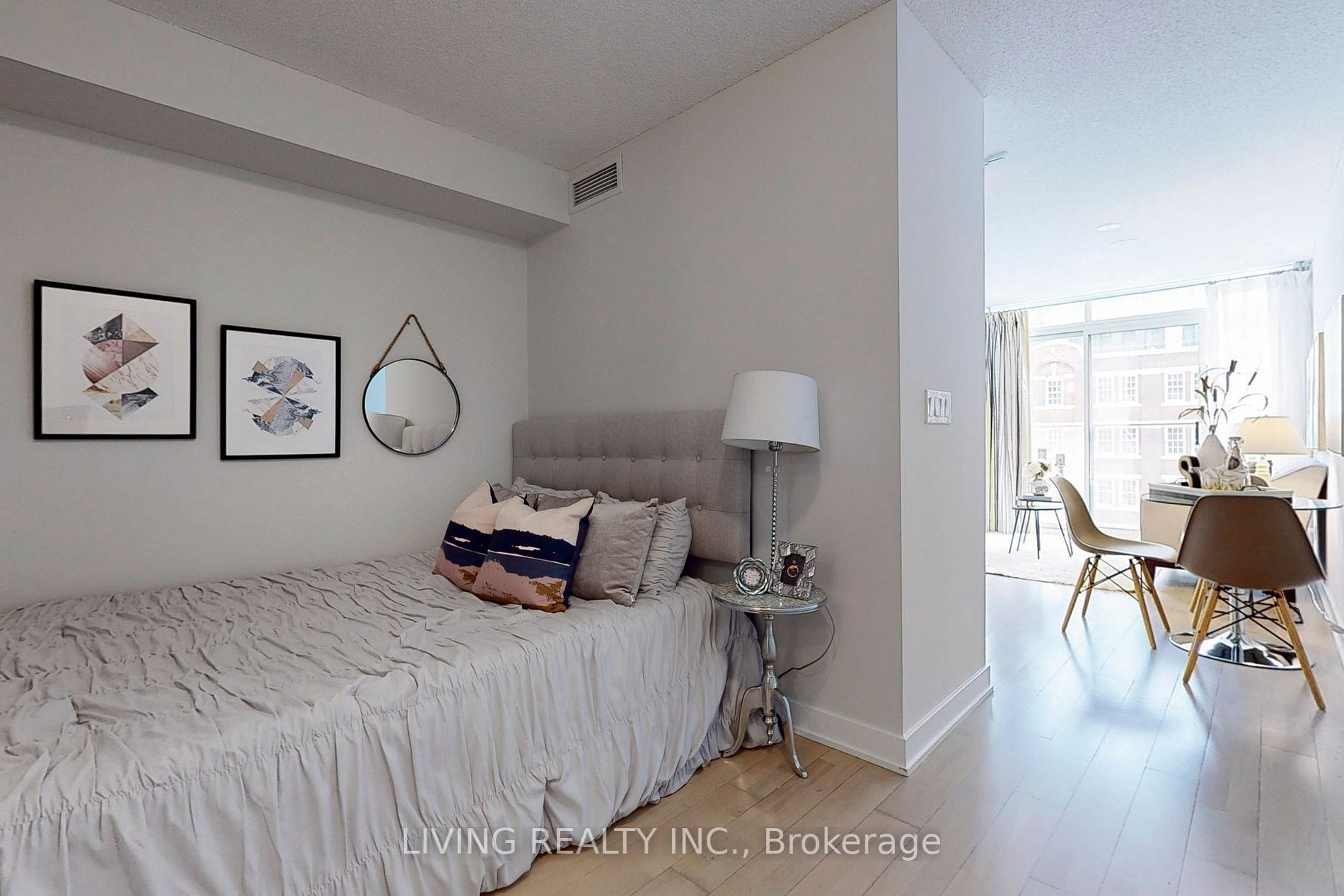 21 Nelson St, #605