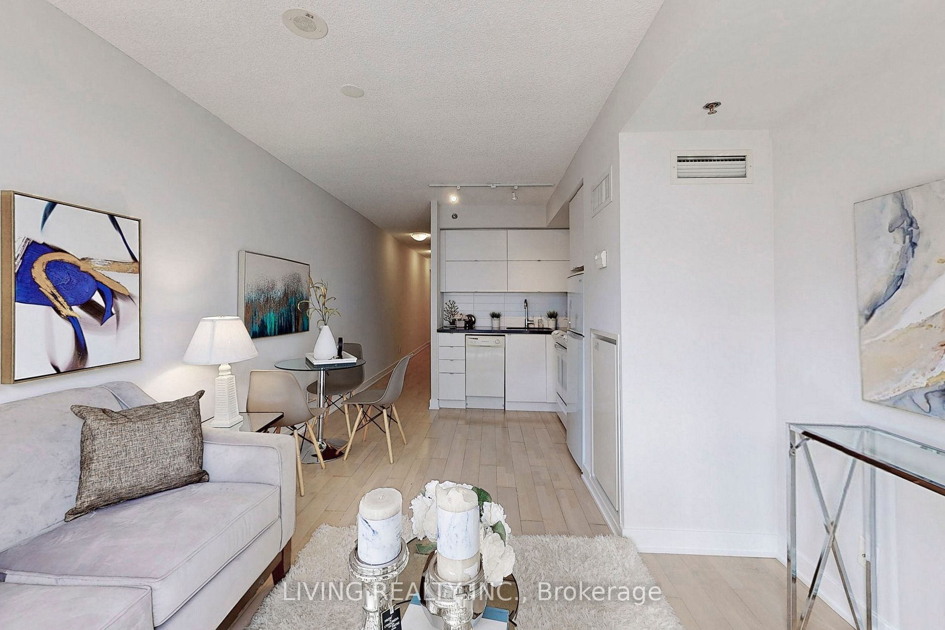 21 Nelson St, #605