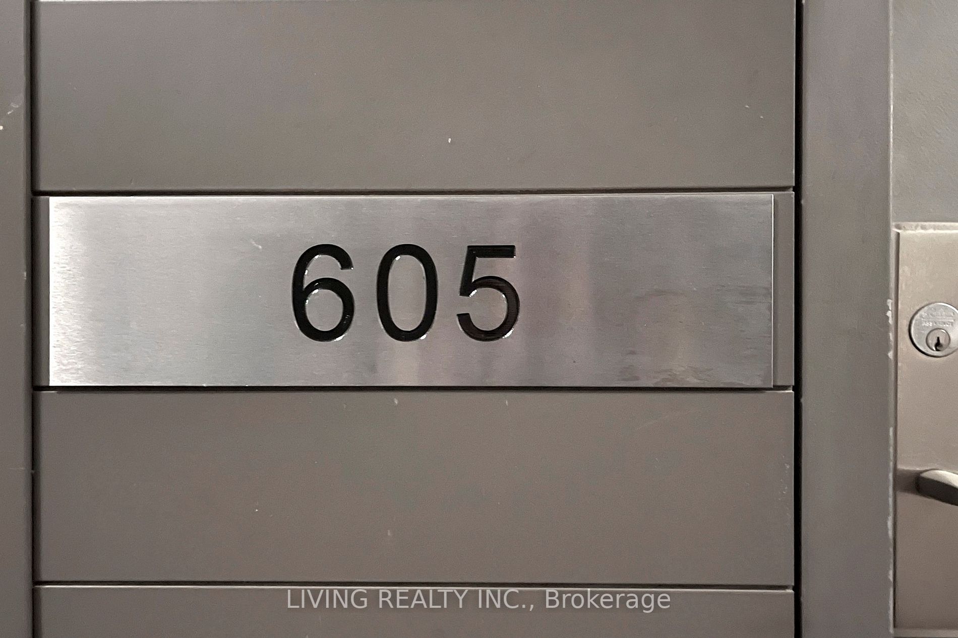 21 Nelson St, #605