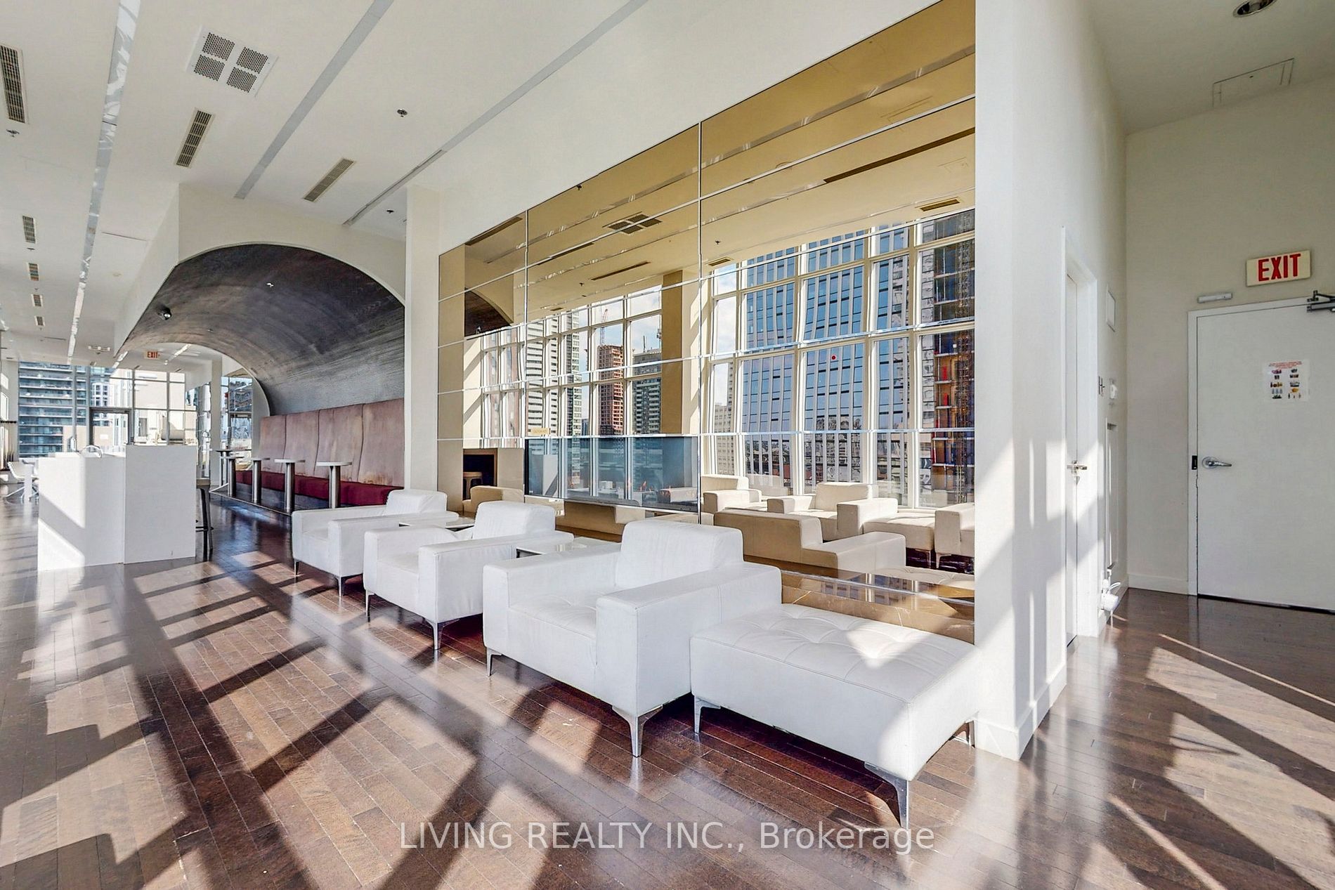21 Nelson St, #605