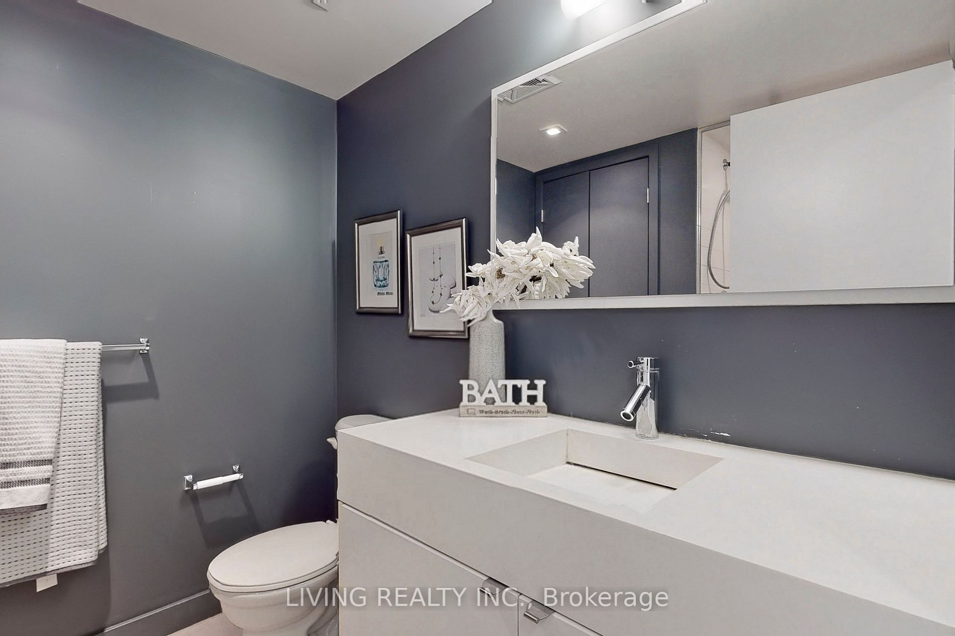 21 Nelson St, #605