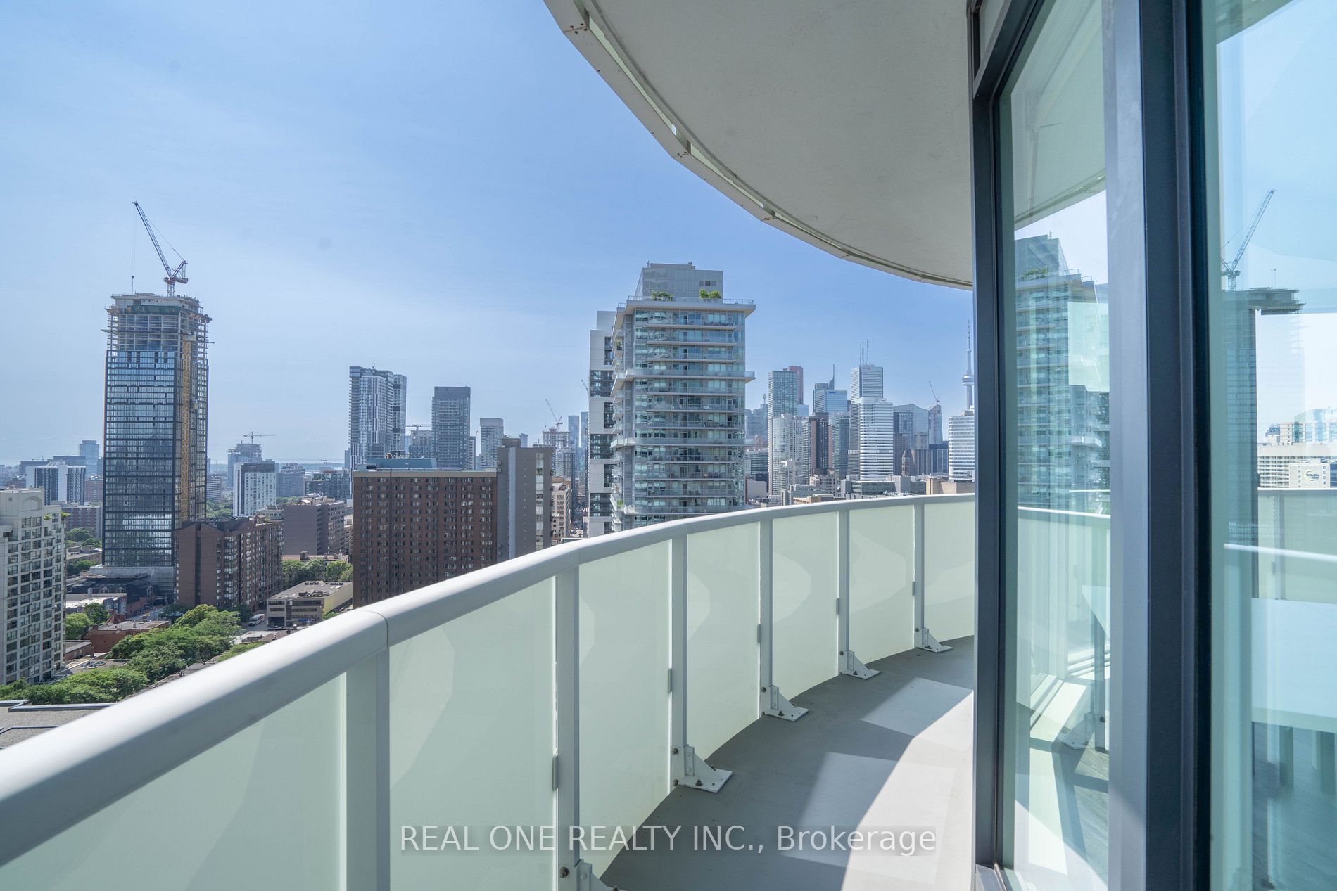 403 Church St, #2112