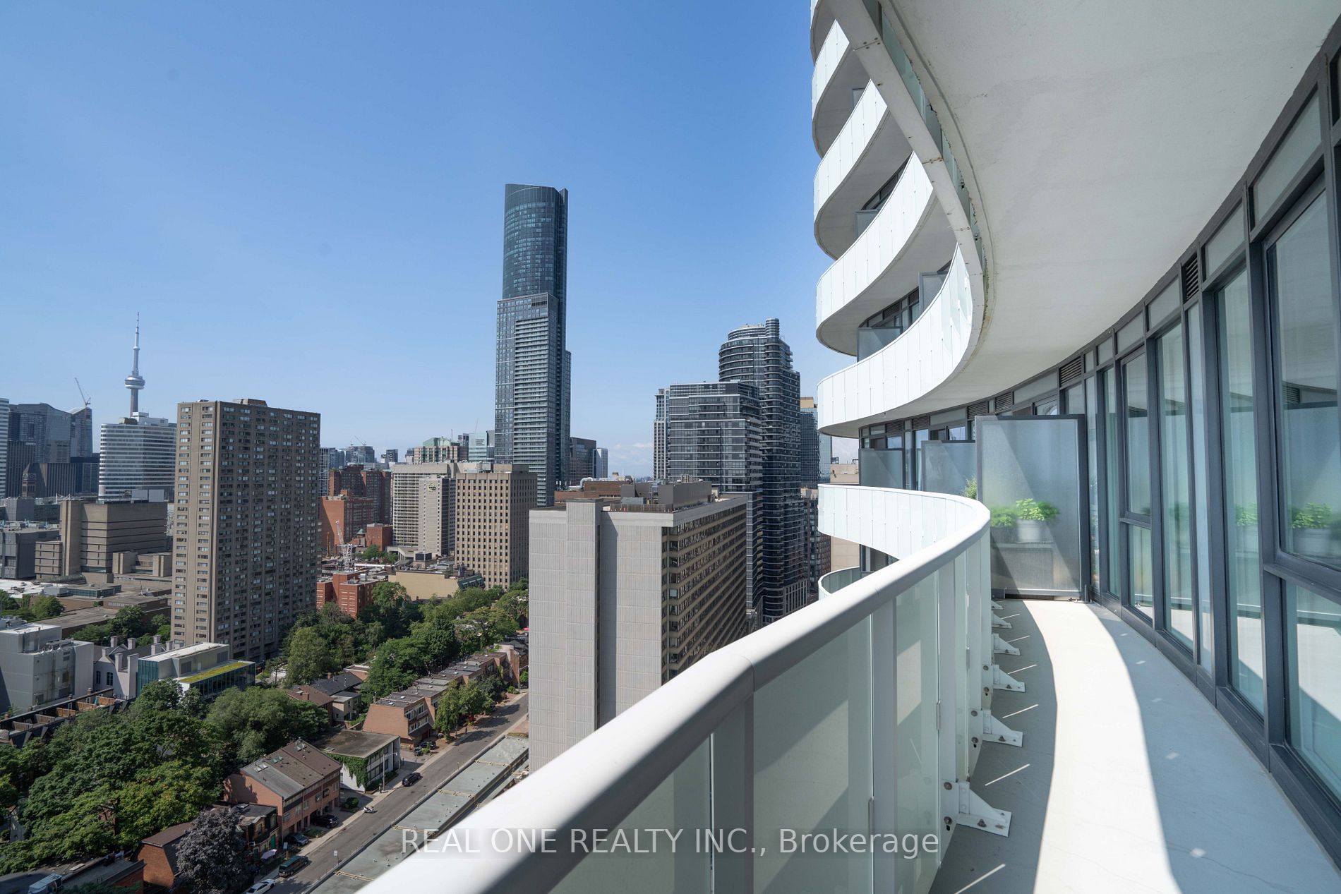 403 Church St, #2112
