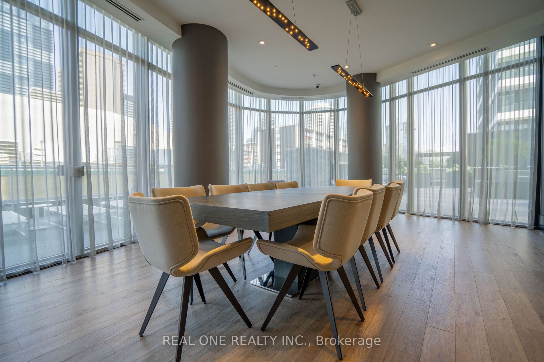 403 Church St, #2112
