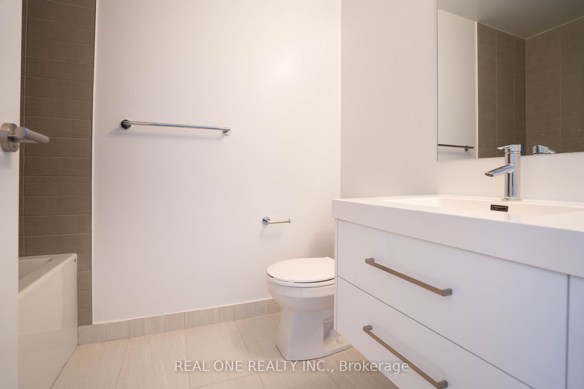 403 Church St, #2112